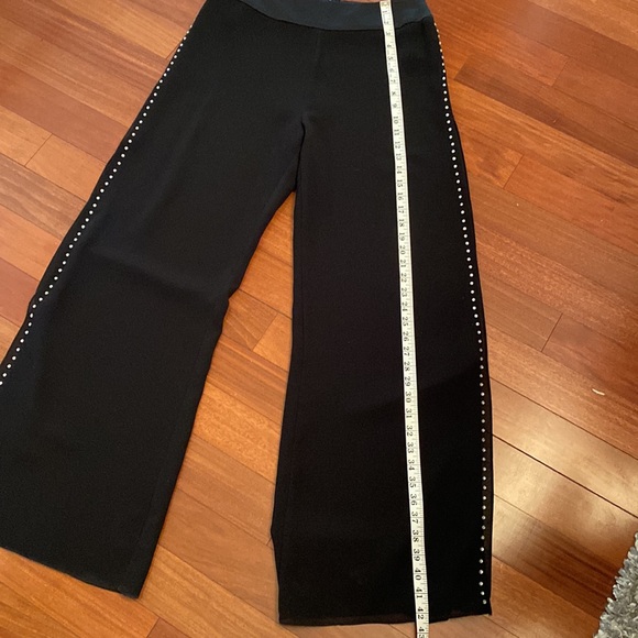 JS Collections EUC Palazzo Flowy Open Side Rhinestone Ladies Black Pants Sz 8 - Picture 16 of 16
